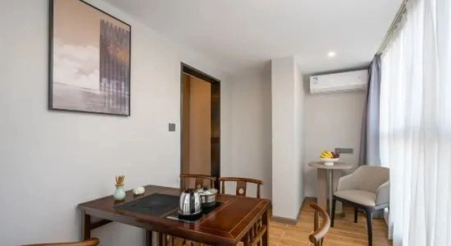 Люкс Business Boton International Hotel (Heyuan Jianji Shopping Center)