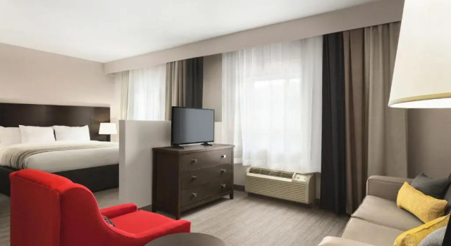 Двухместный люкс Country Inn & Suites by Radisson, Shreveport-Airport, LA