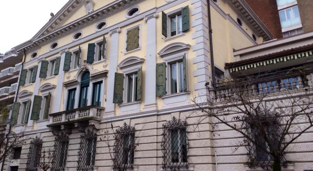 Ambassador Palace Hotel