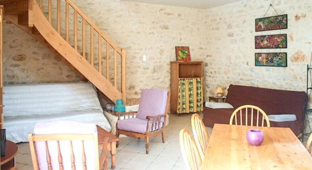 Maison de 2 chambres avec piscine partagee jardin clos et wifi a Duravel, Rezervovat Hotel Hotely v Lot Valley s parkováním, Parkování