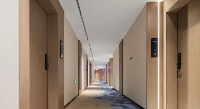 H Hotel (Xuchang Wanda Fat Donglai Angel City), Book Hotel Xuchang Henan