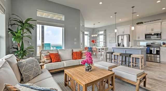 Коттедж ‘Villa Azul’ Home in Galveston w/ Ocean-View Deck