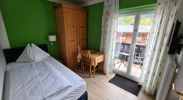 Одноместный номер Standard B&B Hallstatt Lake OBERTRAUN self check in