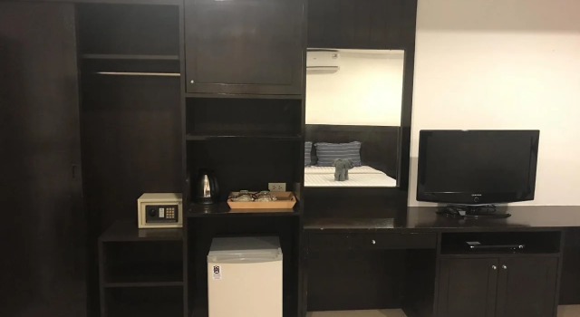 Hill Side Patong Hotel, Забронировать Отель Карон Бич остров Пхукет