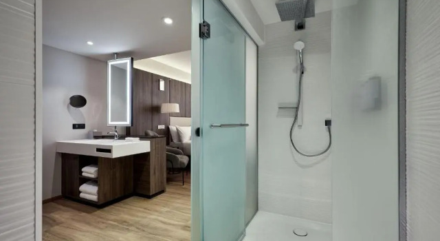 Номер Standard AC Hotel by Marriott Strasbourg