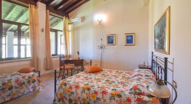 Stunning Home in Motta San Giovanni With Wifi and 4 Bedrooms, Varaa Hotelli Motta San Giovanni Calabria