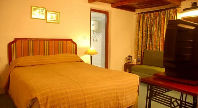Номер Deluxe Classic The Mall Hotel