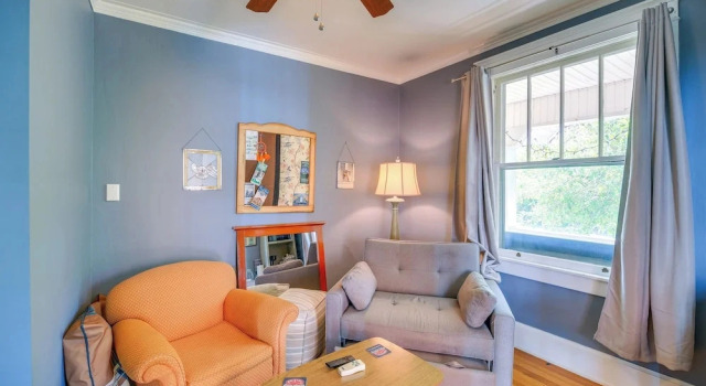 King Studio Suite w/ Walk-in Shower Pet Friendly, Prenota Appartamento Bristol Virginia