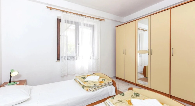 2 Bedroom Lovely Home In Novi Vinodolski, Забронировать Отель Нови-Винодолски Приморско-Горанская жупания