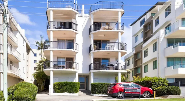 Bright 2-bed Apartment With Stunning Ocean Views, Prenota Appartamento Hotel a Queensland con parcheggio, Parcheggio