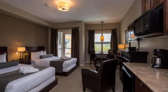 Четырёхместный номер Standard Old House Hotel