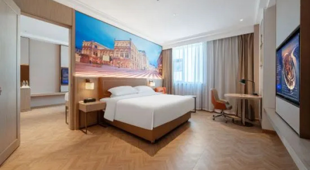 Люкс Business Vienna Hotel (Huai'an Yinju Square Changzheng Road)