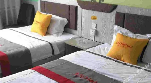 Yiju Hotel, Boek Hotel Hengshui Hebei