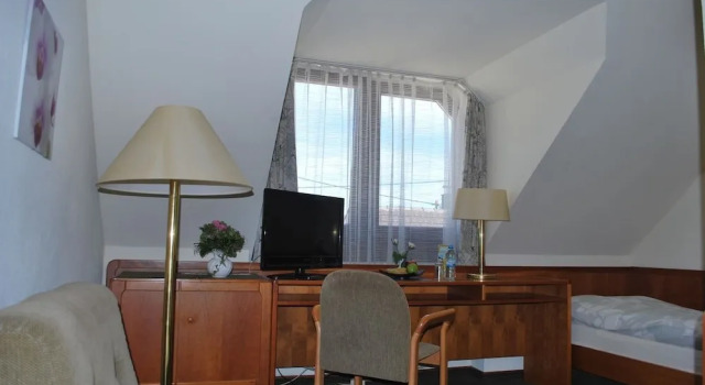 Номер Standard Hotel Rheingauer Tor