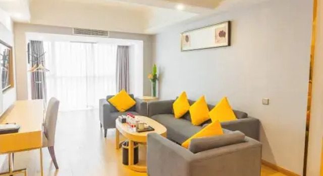 Двухместный люкс Business jincheng Hotel