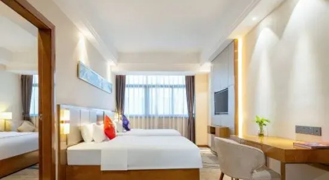 Люкс Up Fashion Hotel (Zhongshan North Station)