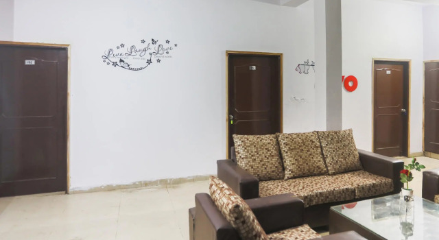OYO 67590 Hotel Krishna Vedanand Residency