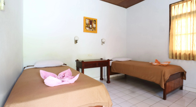 Mekar Jaya Bungalows, Забронировать Отель Отели провинции Бали с завтраком, Завтраки
