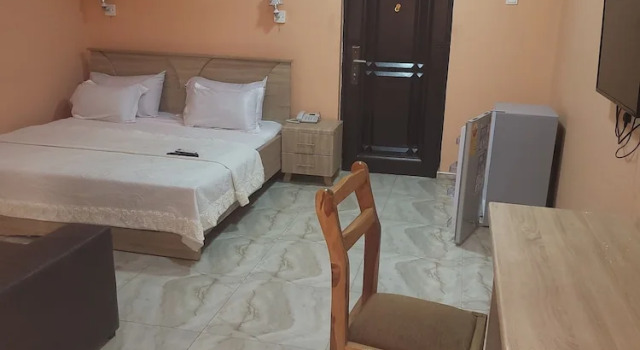 Ruks Hotel, Boek Hotel 3-sterren hotels in Tamale, 3*