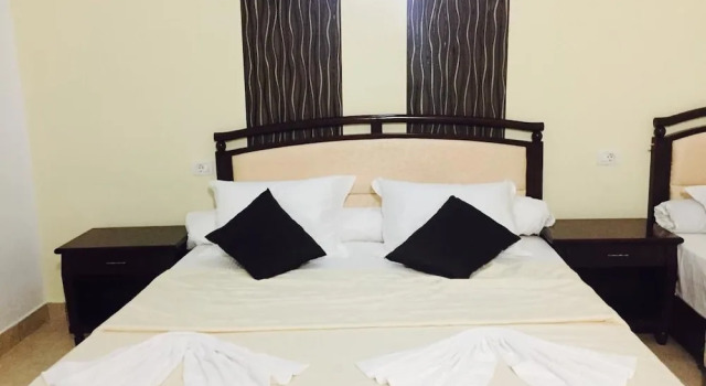3 người Comfort phòng có ban công và bên bờ biển Perla Costinesti - Hostel