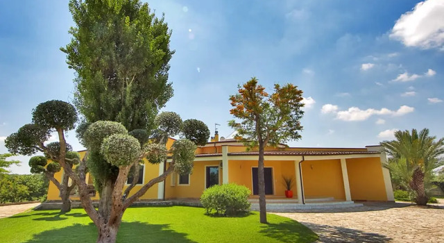 B&B QuattroStelle, Book Bed and Breakfast 3-stjernede hoteller i Lecce, 3*