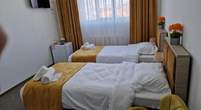 Antik House, Rezerwuj Apartamentowiec hotelowy Hotele w Prahova Valley z parkingiem, Parking