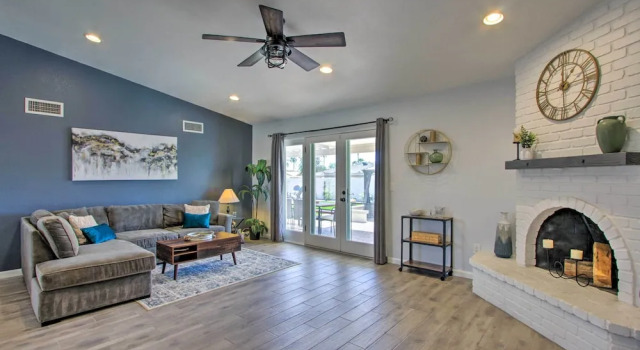 Pet-friendly Scottsdale Oasis w/ Pool & Bbq!, Забронировать Дом для отпуска Финикс 