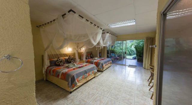 Номер Deluxe Kunene River Lodge