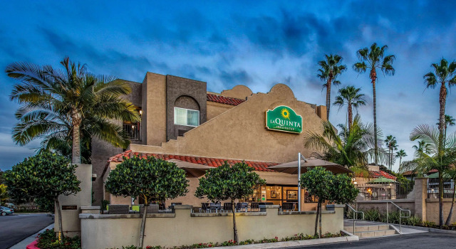 La Quinta Inn & Suites by Wyndham Carlsbad - Legoland Area
