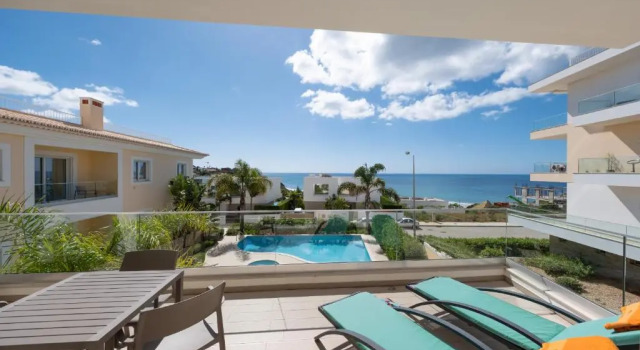 Апартаменты Porto de Mós 72 by Destination Algarve