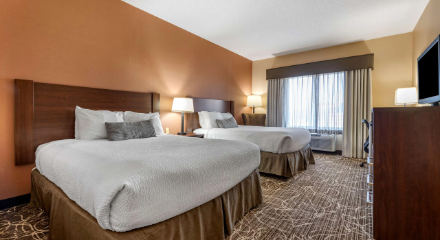 Четырёхместный номер Standard Best Western Plus Chelsea Hotel