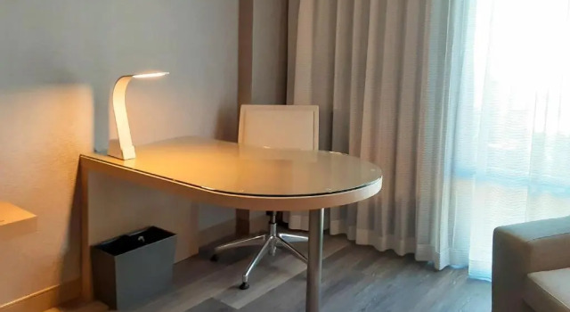 Четырёхместный номер Standard Courtyard by Marriott Los Angeles Monterey Park