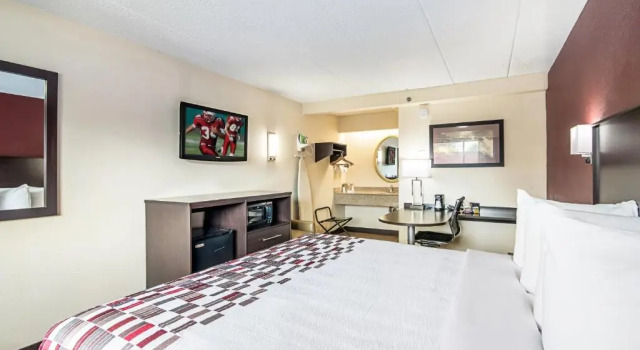 Двухместный номер Superior Red Roof Inn Hampton Coliseum & Convention Center
