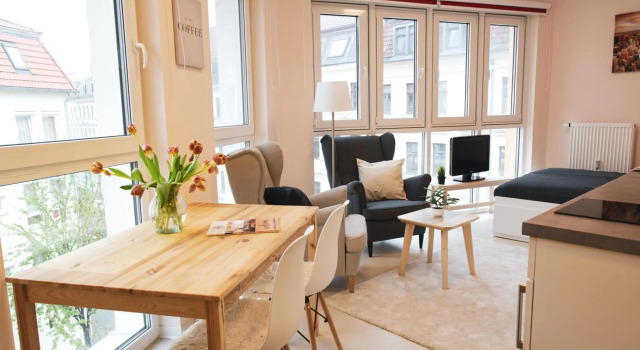 FULL HOUSE Studios - CityView Apartment - NETFLIX + WiFi inkl., Book Apartment Leipzig Saxony