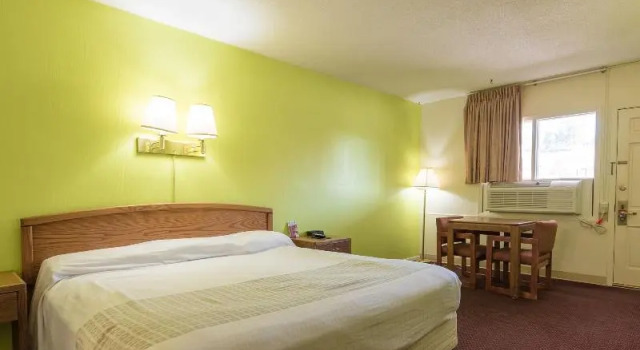 Двухместный номер Standard Americas Best Value Inn Hot Springs