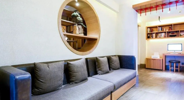 Qiuguo Hotel, Book Hotel Hoteller i Beijing Province med parkering, Parkering