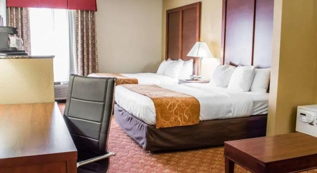 Номер Standard Comfort Suites Hagerstown Southeast