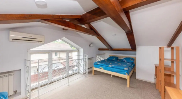 Standaard Vierpersoonskamer uitzicht op de bergen Wanderlust Boutique Hostel