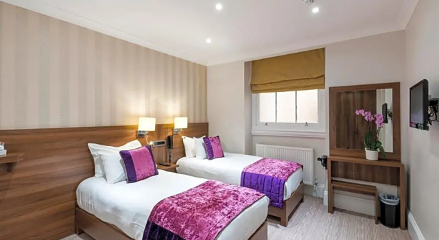 Двухместный номер Lower Ground London House Hotel