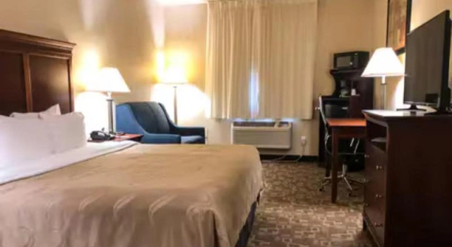 Standardowy suite Quality Inn Topeka
