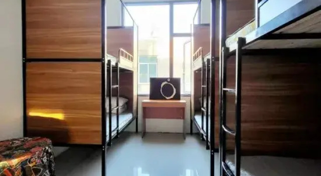 Кровать в общем номере (женский номер) Pingtan MEOW Marcia Holiday Hostel (Aoqian Branch)