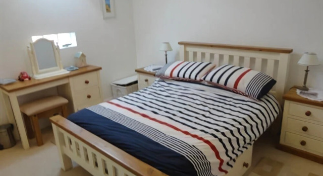 Ocean Breeze - Stunning Harbour Views from Private Balcony, Забронировать Отель Отели Пула 3 звезды, рядом с Poole Yacht Club, 3*