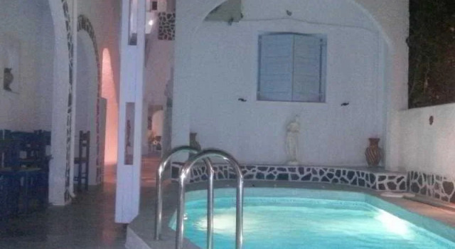 Angels In Fira Hotel, Забронировать Отель Отели Тиры с бассейном, Бассейн
