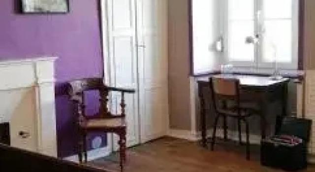 Gîte De La Roche Derrien, Забронировать Апартаменты/квартира Отели Côtes-d'Armor с парковкой, Парковка