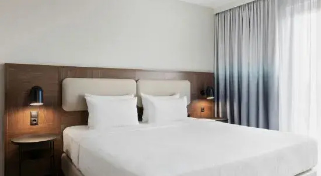 Полулюкс Courtyard by Marriott Munich City East
