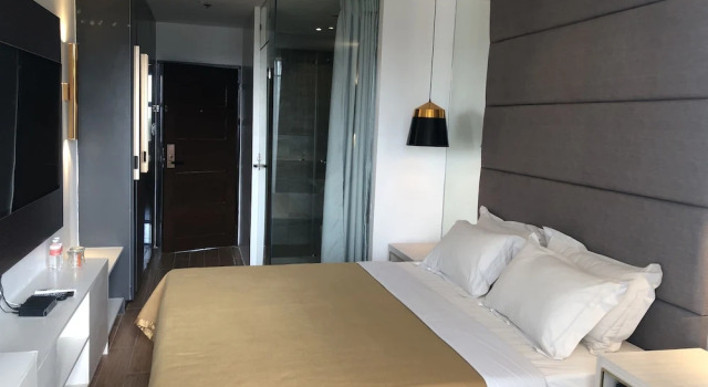 Люкс Royal с балконом Apollonia Royale Hotel