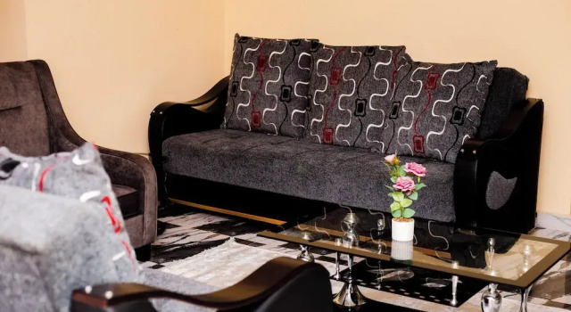 De GraceManuel Terrace, Book Lejlighed Weija 