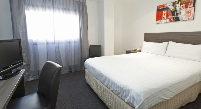 Causeway Inn on the Mall, Забронировать Отель Отели Мельбурна 3 звезды, рядом с Melbourne Sports Tours, 3*