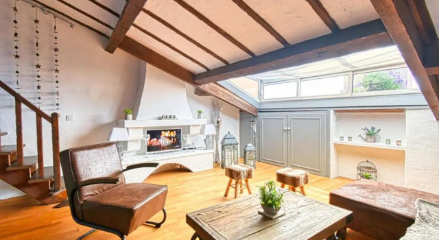 Апартаменты Guestready - Cozy and Rustic Duplex - 1 min Walk From Palais!