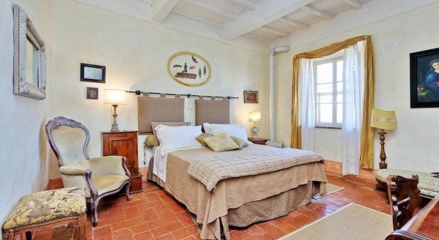 Вилла с балконом и с видом на горы Luxury Privacy in the Heart of Tuscany